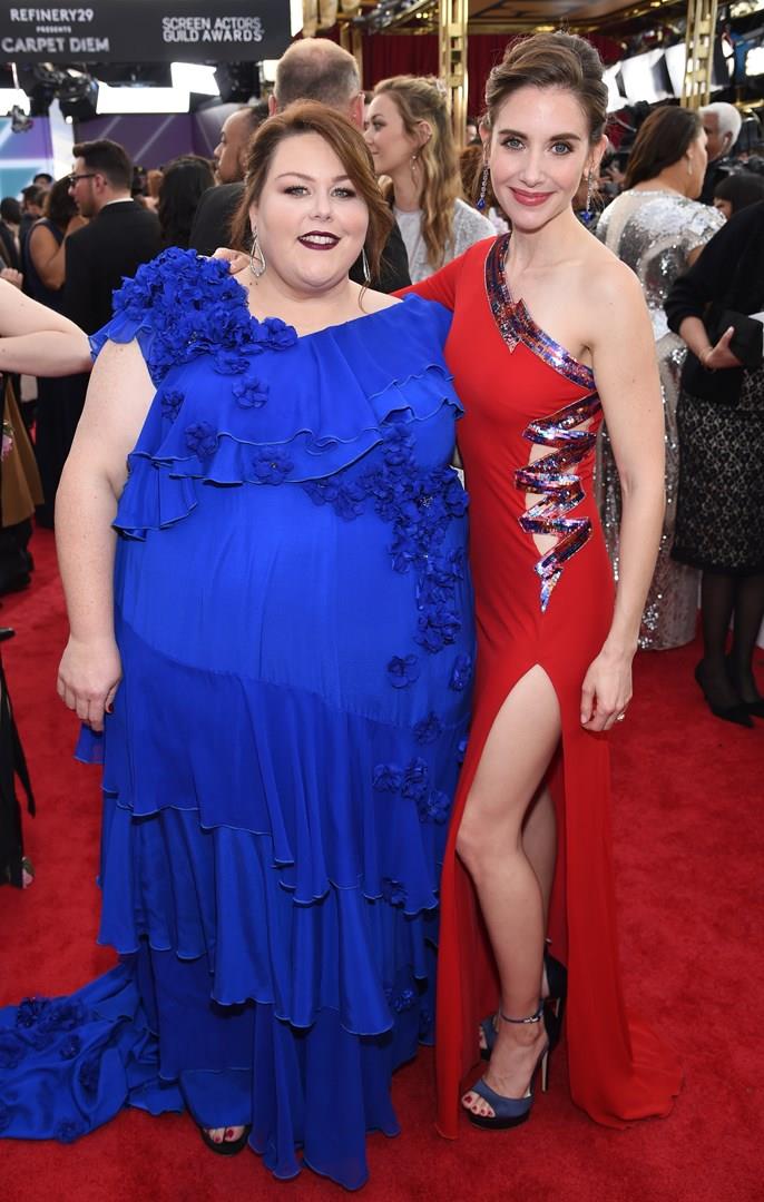 Chrissy Metz e Alison Brie in posa ai SAG 2018 Chrissy Metz e Alison Brie insieme ai SAG 2018