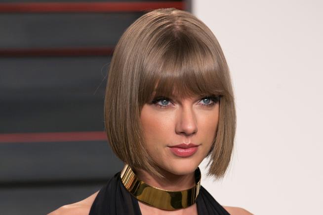 Taylor Swift è tornata sui social Primo piano di Taylor Swift