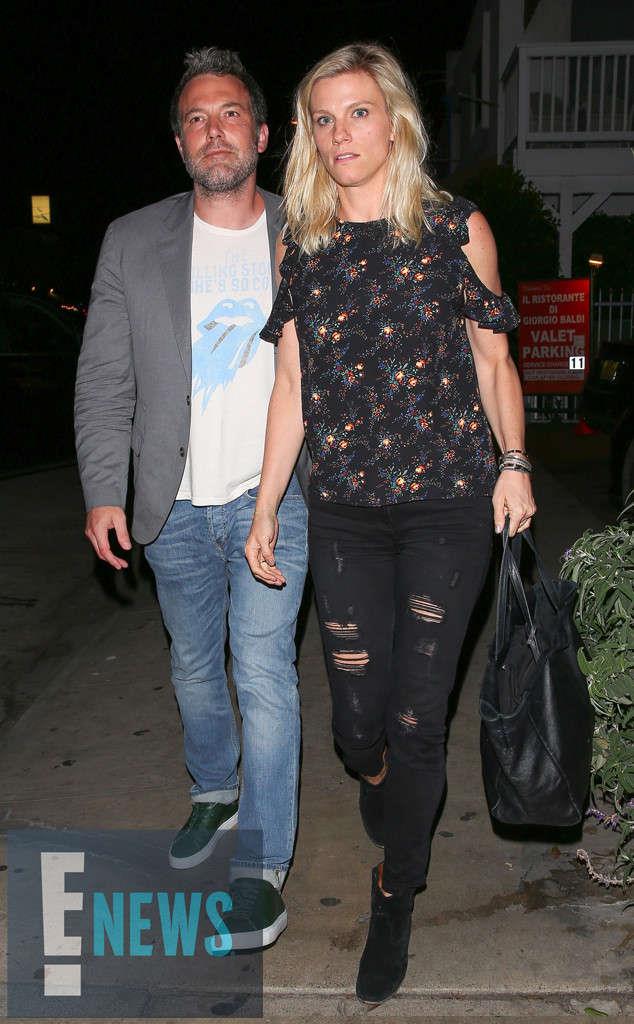 Ben Affleck frequenta (di nuovo) Lindsay Shookus Ben Affleck con la nuova fiamma Lindsay Shookus