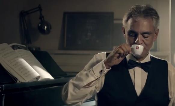 Andrea Bocelli protagonista della campagna di Illy Andrea Bocelli nella campagna di Illy