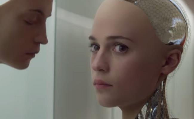 Le donne robot indimenticabili del cinema e della televisione Le donne robot del cinema e della TV che non si possono dimenticare