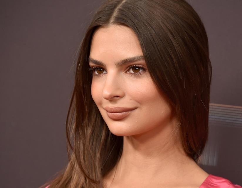 Emily Ratajkowski e il suo sexy lato B Emily Ratajkowski in primo piano
