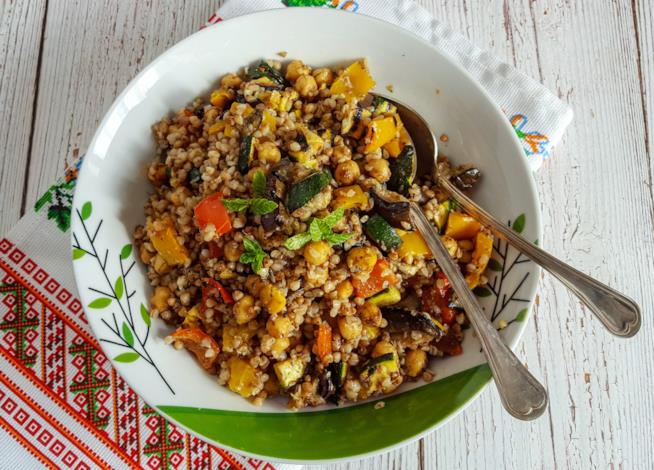 Insalata di grano saraceno Ciotola con cereali e verdura