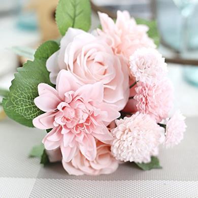 Bouquet di dahlie e margherite