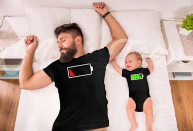 T-shirt mini me con batteria