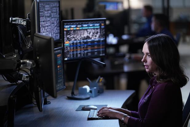 911: Jennifer Love Hewitt nella seconda stagione Jennifer Love Hewitt nella seconda stagione di 911