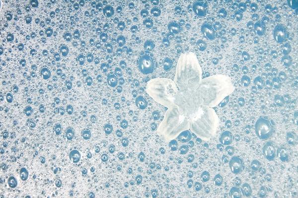 Il bicarbonato di sodio per igiene personale Acqua insaponata con bicarbonato