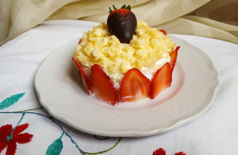Tortino mimosa Dolcetto con fragole