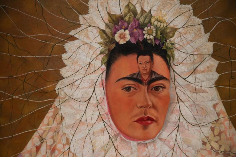 Frida Kahlo: Making herself up. La mostra a Londra Arriva a Londra Frida Kahlo: Making herself up, l'esibizione dei suoi oggetti più personali