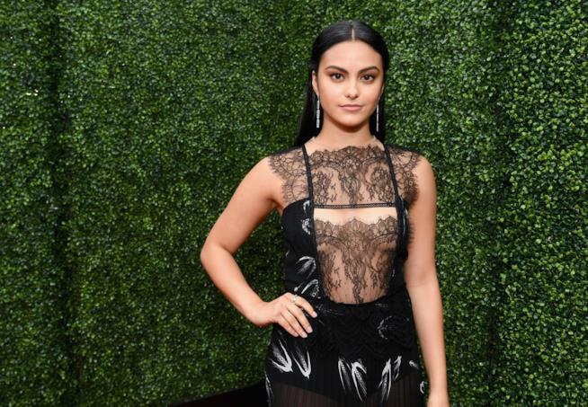 Camila Mendes svela la sua lotta segreta alla bulimia Camila Mendes
