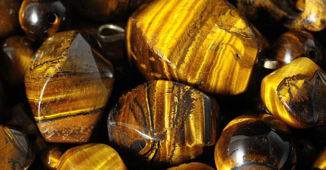 L'occhio di tigre combatte il raffreddore e rafforza i muscoli La pietra è indicata a chi soffre di asma e bronchite