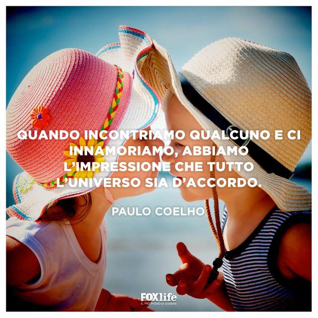 Incontri amorosi Bambini si toccano il naso
