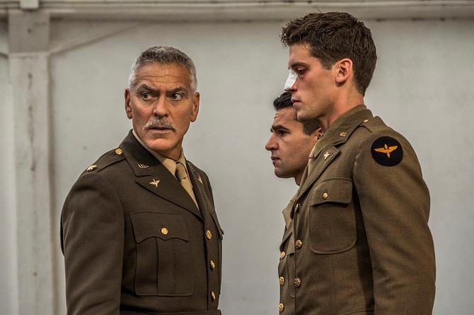 George Clooney produttore, attore e regista di Catch-22 Catch-22 George Clooney tra i protagonisti