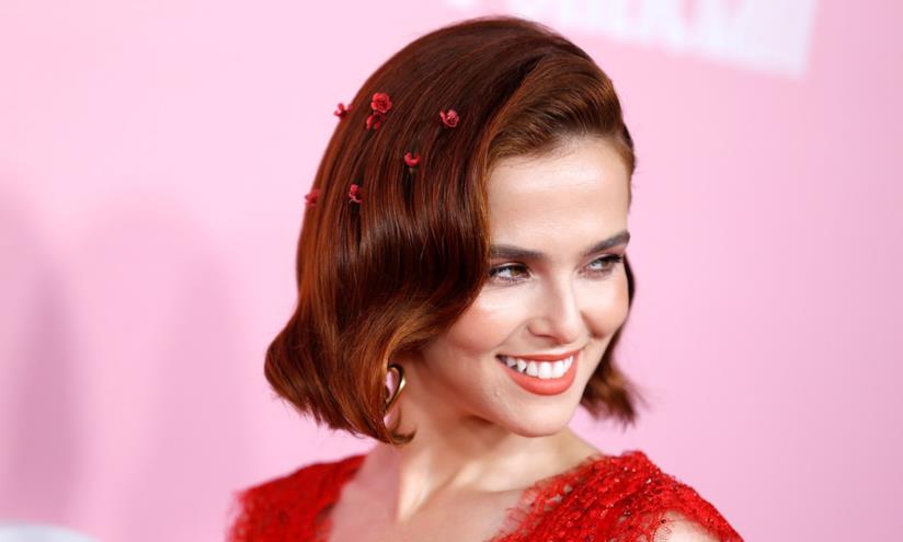 Zoey Deutch, capelli castano cannella Zoey Deutch in primo piano
