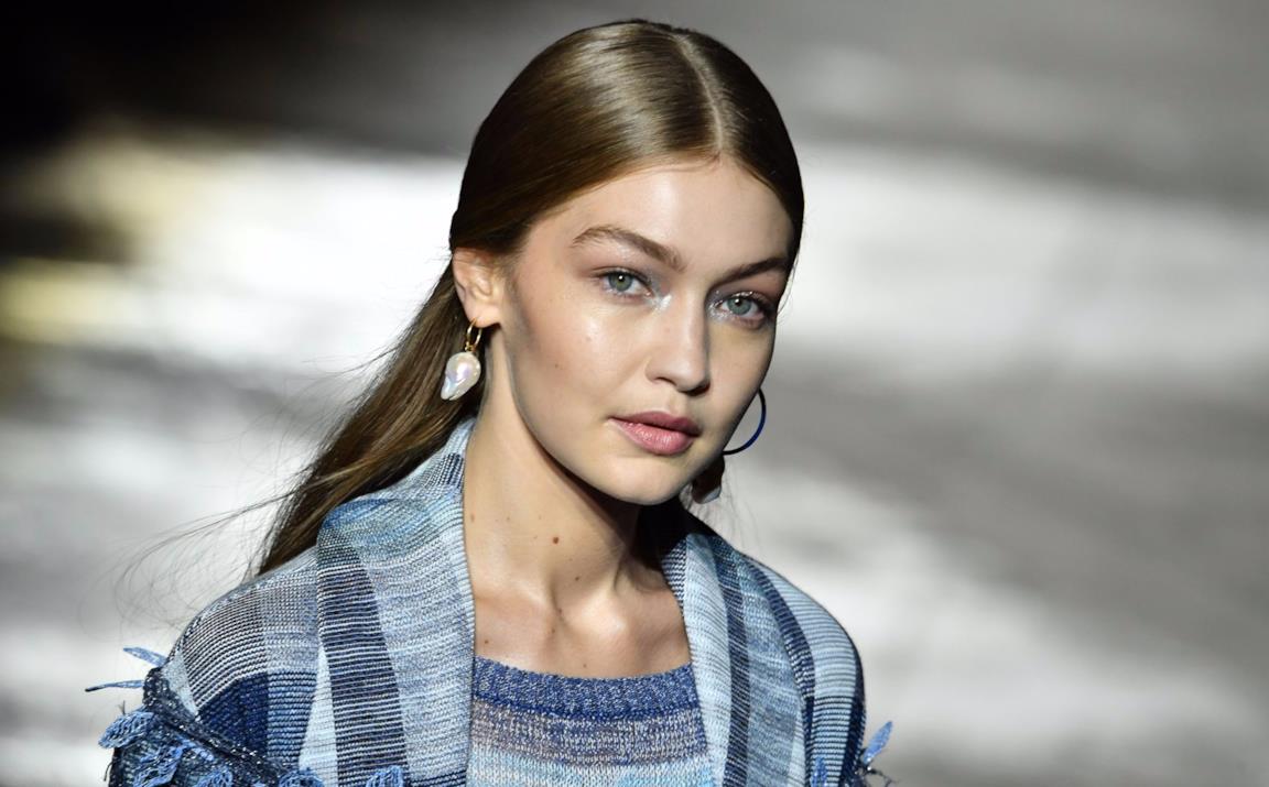 Gigi Hadid a una sfilata