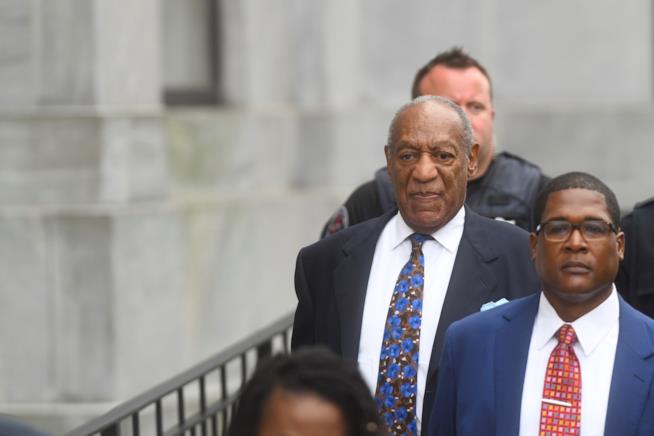 Bill Cosby, in carcere per stupro, si paragona a Gandhi Bill Cosby