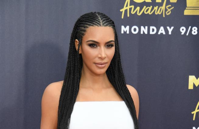 Kim Kardashian criticata su Instagram per il suo look ispirato a Beyoncé Kim Kardashian