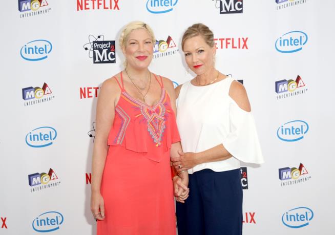 Jennie Garth e Tori Spelling svelano il segreto per far durare a lungo un'amicizia Jennie Garth e Tori Spelling