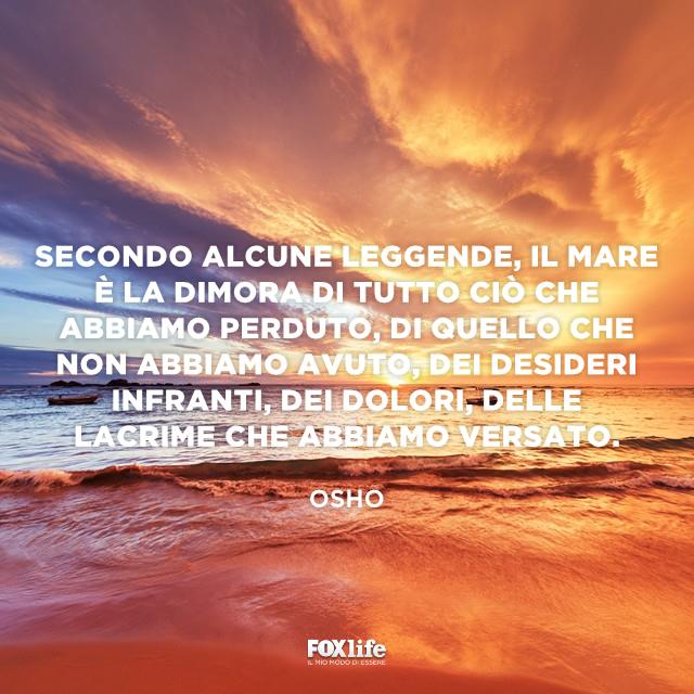 Citazione Osho Mare illuminato dal tramonto