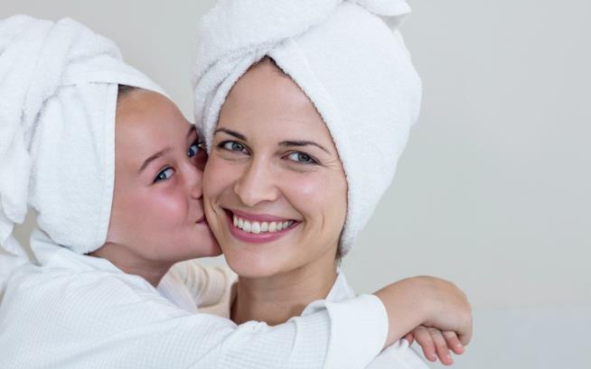 QC Terme Wellness with Mum Una mamma ed una figlia in una Spa