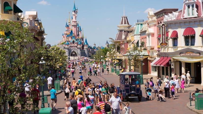 Disneyland Paris si amplia e aggiunge nuove aree dedicate a Frozen, Star Wars e ai supereroi Marvel Uno scorcio di Disneyland Paris
