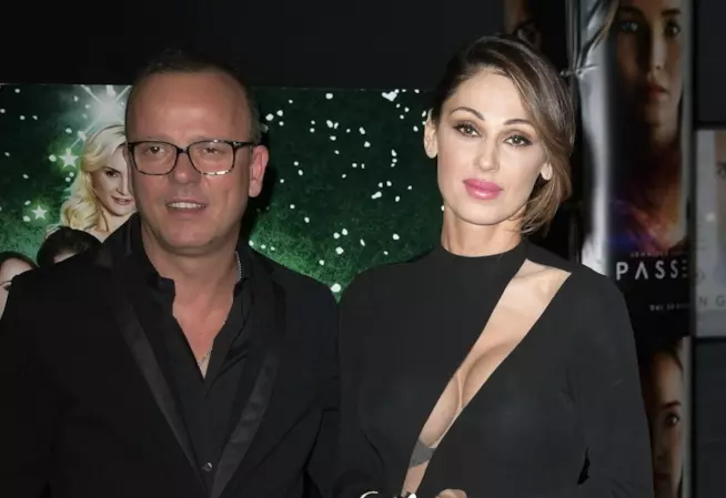 Il figlio di Gigi D'Alessio commenta la crisi tra il padre e Anna Tatangelo Anna Tatangelo e Gigi D'Alessio insieme