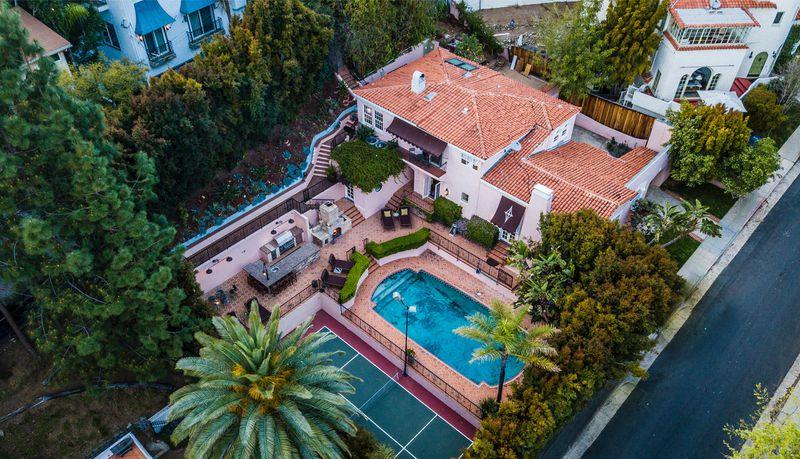 Una veduta dall'alto della villa di Patrick Dempsey in vendita Un'immagine dall'alto della tenuta di Patrick Dempsey a Hollywood