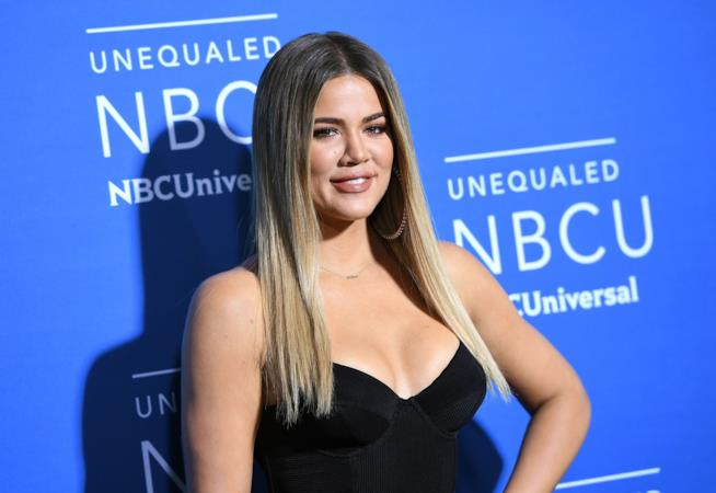 Khloé Kardashian aspetta un bambino come la sorella Kylie Jenner Primo piano di Khloé Kardashian