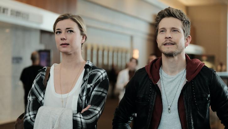 Nic e Conrad in The Resident Nic e Conrad in una scena di The Resident