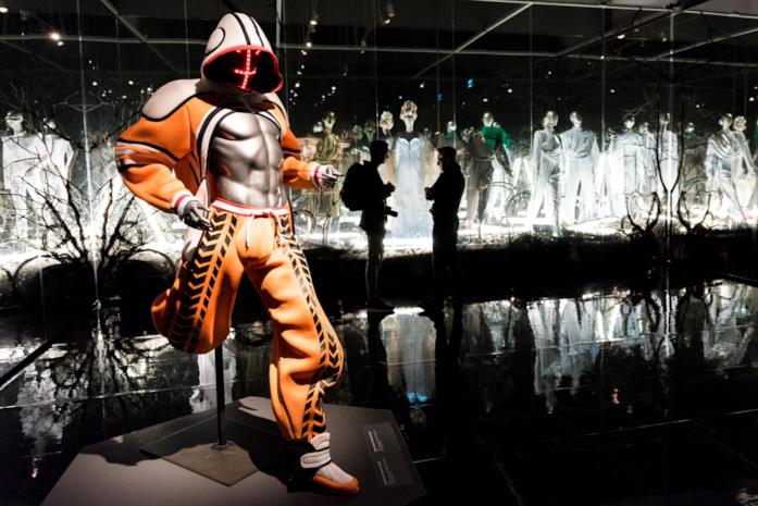 La prima mostra dedicata a Thierry Mugler Lo stile di Thierry Mugler