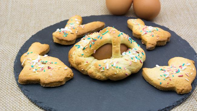 Ricette di Pasqua: la scarcella pugliese di pasta frolla Scarcella pugliese