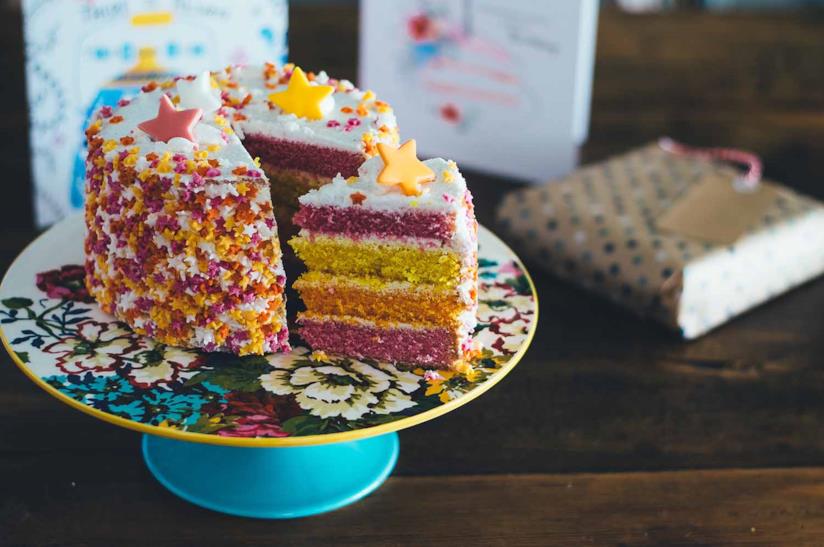 Regali e torta per la festa della mamma Migliori regali per la mamma