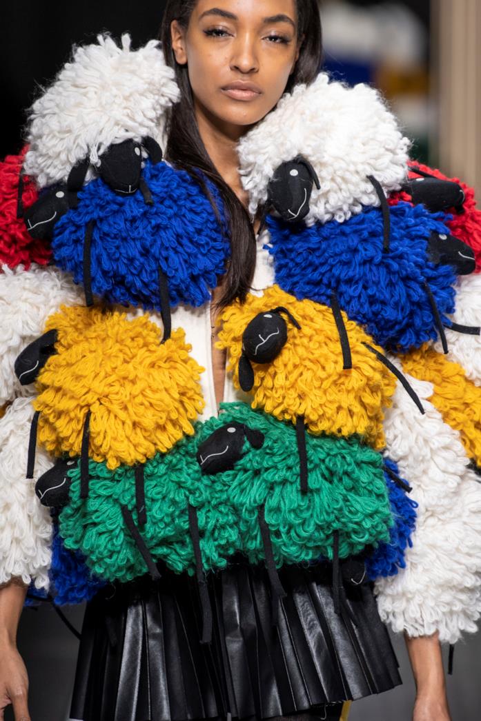 Benetton Milano Fashion Week 2019 2020 Il cappotto percora Benetton Milano Fashion Week 2019 2020