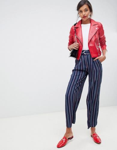 Pantaloni a righe con fondo ampio