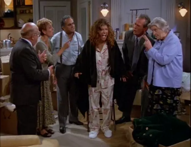 Grace contro i condomini Debra Messing nei panni di Grace Adler