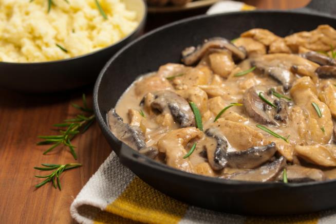 Scaloppine ai funghi: la ricetta cremosa Scaloppine ai funghi