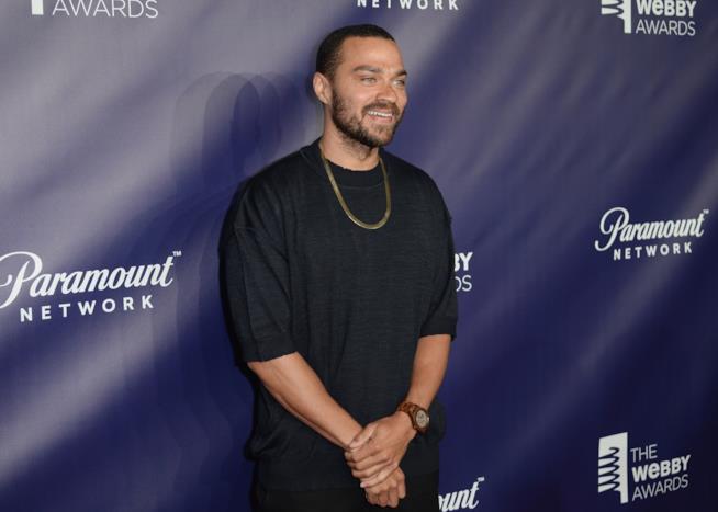 L'impegno di Jesse Williams nel promuovere l'attivismo online Jesse Williams attore e anche attivista