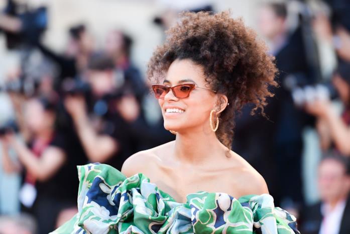 Joker: il look di Zazie Beetz a Venezia 76 Zazie Beetz con occhiali da sole