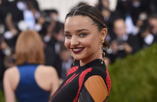 Miranda Kerr e la pelle perfetta grazie alle sanguisughe Primo piano di Miranda Kerr
