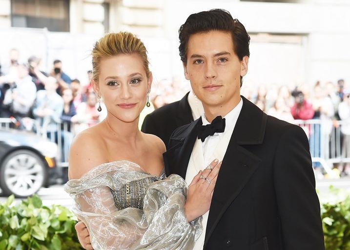 Cole Sprouse e Lili Reinhart al Met Gala 2018 Cole Sprouse e Lili Reinhart