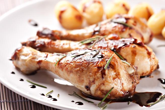 Ricetta delle cosce di pollo all'aceto balsamico Cosce di pollo all'aceto balsamico