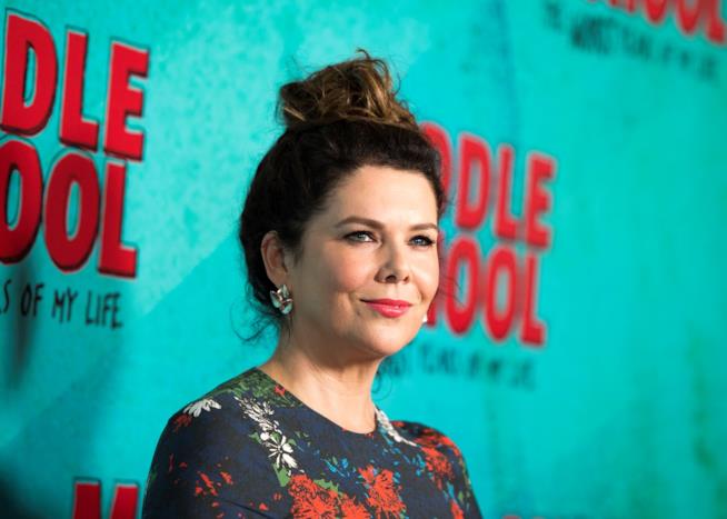 Il nuovo libro di Lauren Graham e la possibile reunion TV con il compagno Peter Krause L'attrice Lauren Graham