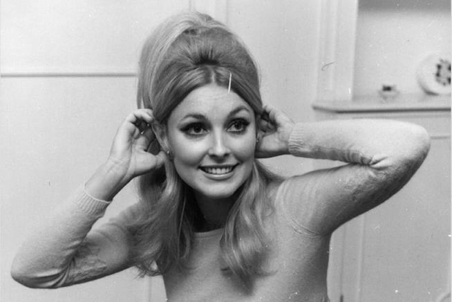 Sharon Tate, attrice e modella uccisa dalla setta di Manson L'omicidio di Sharon Tate ad opera della famiglia Manson
