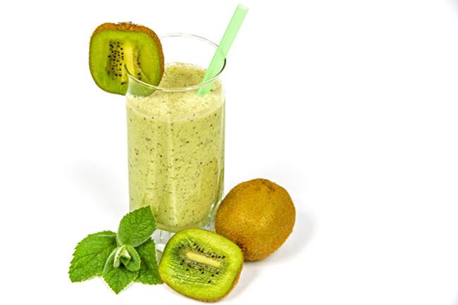 Frullato di kiwi Frullato di kiwi e yogurt