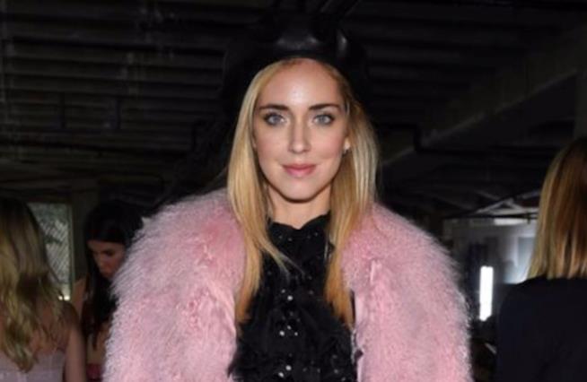 Fedez e Chiara Ferragni: scontro social con un ex tronista Fedez e Chiara Ferragni: scontro social con un ex tronista