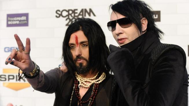 Marilyn Manson licenzia Twiggy Ramirez dopo le accuse di stupro Marilyn Manson e Twiggy Ramirez