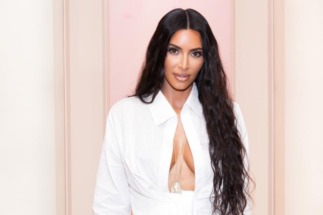 Il costume da Instagram influencer che ha diviso il web Kim Kardashian