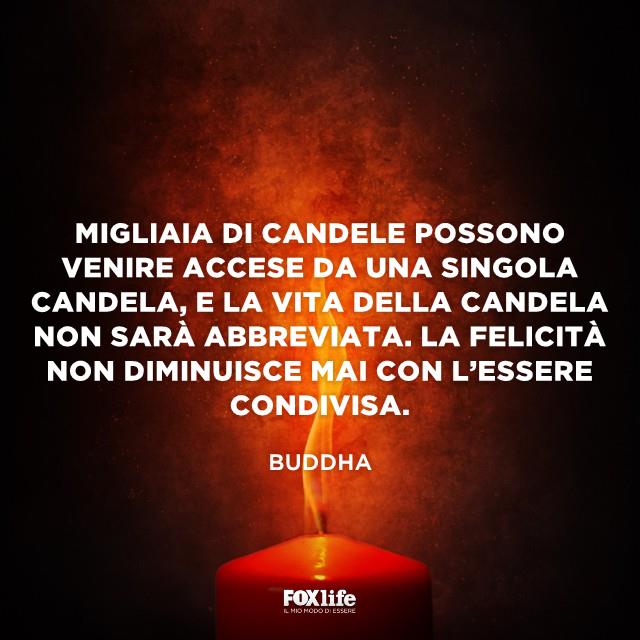 La felicità va condivisa Candela accesa nel buio