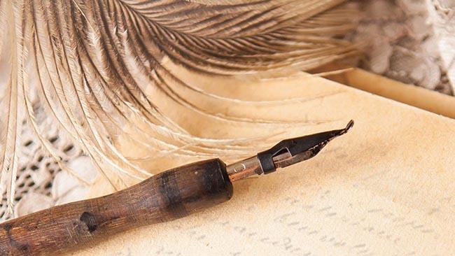 Recensione di La scatola delle preghiere di Lisa Wingate Una penna stilografica con carta da lettera
