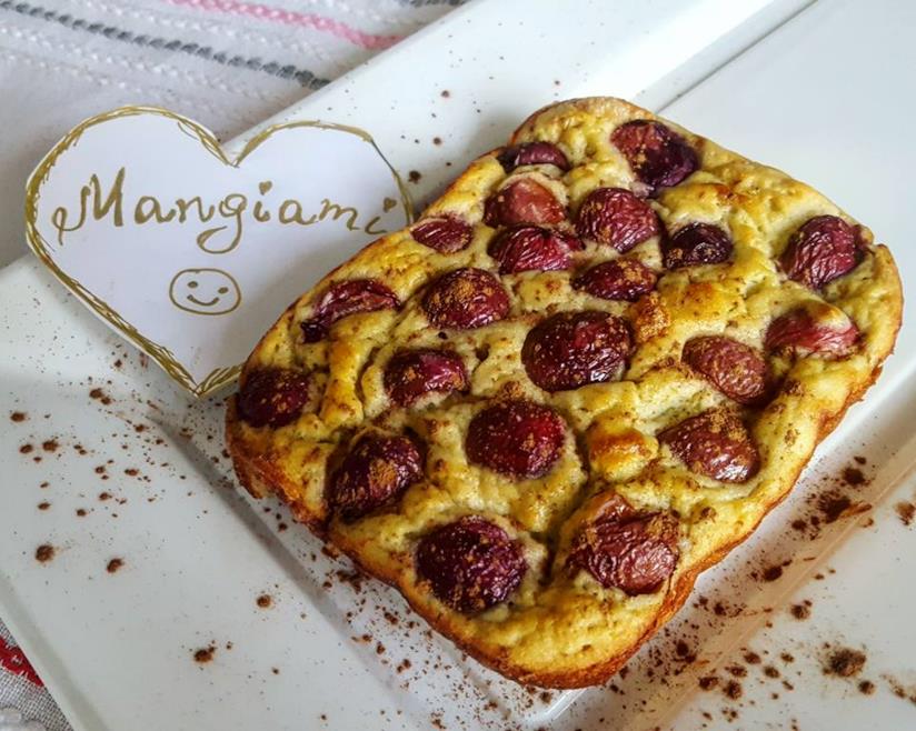 Tortino all'avocado e ciliegie Dolcetto con ciliegie